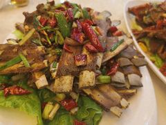 -悦牧·酸汤牛肉火锅(沃尔玛店)