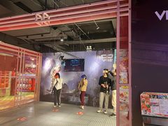 -VR+乐园·VR电竞·家庭亲子·密室逃脱·轰趴团建