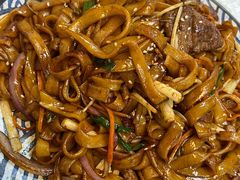 干炒牛河-天宝食坊·啫啫煲大排档(西华路店)