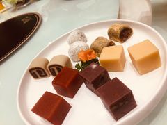 -皇城根·烤鸭·鱼头·家常菜(欧亚大观乐活城店)