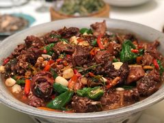 彭城地锅鸡-大张烙馍村(泉山店)