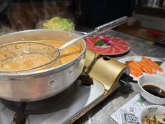 -禄婶鸡煲·打边炉