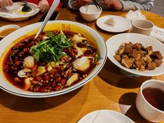 -乐忻皇朝(上海中心大厦店)