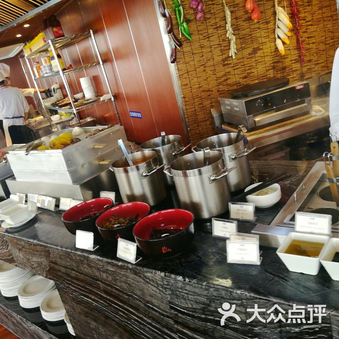 汇泉王朝大饭店自助餐图片