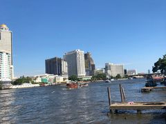 -曼谷湄南河畔华美达广场酒店