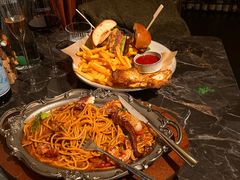 -LESCEDARS Brasserie Bistro香柏树