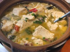 黄山老豆腐炖土咸肉-魏铭鱼头捞饭(晋阳路店)