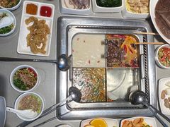 -海底捞火锅(珠影星光城夜宵主题店)
