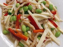 -余杨鸭鸭餐厅