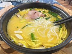 -桥香园过桥米线(国贸店)