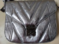 -MCM(比斯特上海购物村店)