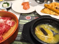 -金马门国际美食百汇(珞喻路店)