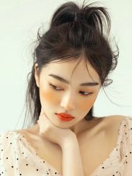 -Eling伊林彩妆·化妆培训(河西奥体店)