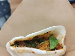 -曾笼笼牛肉饼