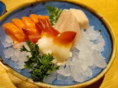 -枝魯枝魯自助料理