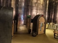 -涨巢·潮玩水疗局