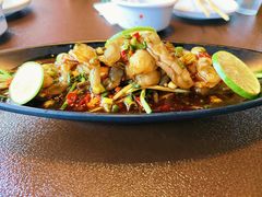 -曼听小寨海鲜烧烤·大连辣炒大王(盖州街店)