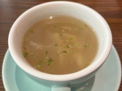 酸辣乌鱼蛋汤-小大董·烤鸭(王府井apm店)