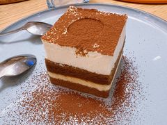 -必胜客(打浦桥日月光店)