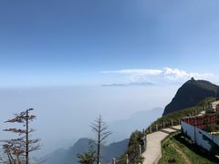 -峨嵋山金顶