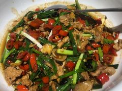 葱香小炒肉-筒子骨炖黄鸭叫·許家故事(凯德广场店)