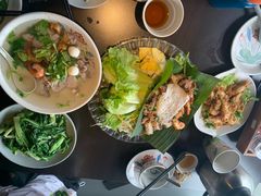 -大头虾越式风味餐厅(光明广场店)