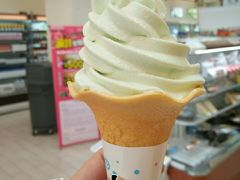 -全家便利店(杭州龙翔桥地铁站店)