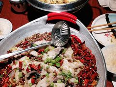 -川人百味·水煮活鱼(赛罕万达店)