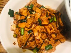 -爱碗亭·鲜炒湖南菜(壹城中心店)