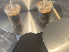 -瑞幸咖啡(田贝地铁站D出入口店)