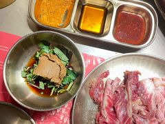 芝麻酱-西塔老太太泥炉烤肉(温州首店万象城黑金店)