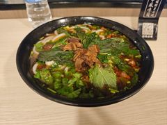 红烧牛肉米线-云平风味园(护国路店)