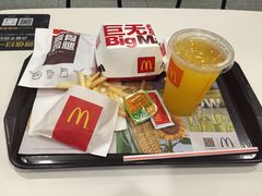 -麦当劳(火车北站餐厅)