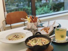-露露家咖啡店