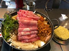 部队锅-MI WU FACTORY米屋美食工厂餐厅(绿地店)