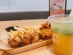-必胜客(WOW昙华林店)