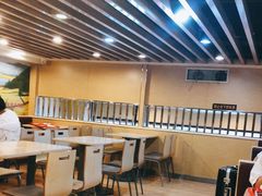 大堂-魏家凉皮(黄雁村店)