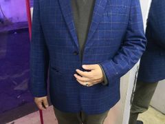 -小赵服装加工部(北中路328弄小区店)