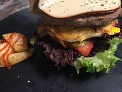 -HIGH FIVE哈福手工汉堡(桂林路店)