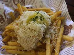 美式芝士网红薯条-MR.ROCKY洛奇先生RESTAURANT&BAR(宝安壹方城店)