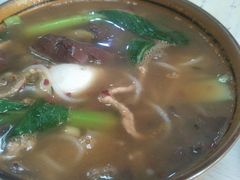 -邱芳粉店(迎宾大道旗舰店)