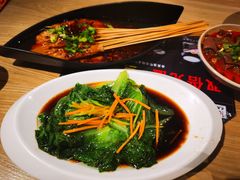 -花馬肆.云南过桥米线(汉神购物广场现场熬汤店)
