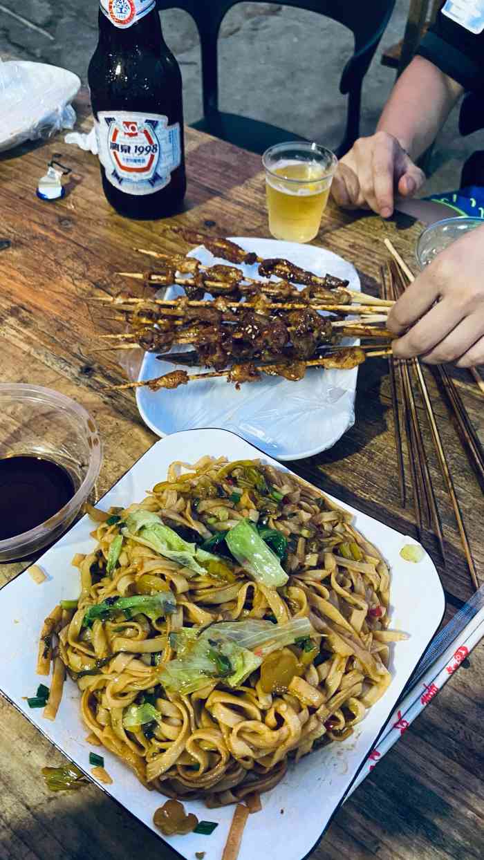 丹姐烧烤-"南湾市场被川渝湘味攻陷了吃一次两次还好.