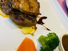 精选腓利牛排配鹅肝-德大西餐社(云南南路店)