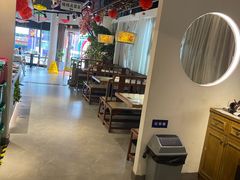 -春天里餐厅(西田城店)