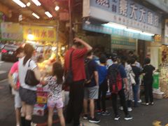 等位区-豪大大鸡排(台北士林店)