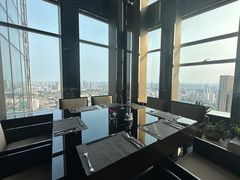 -唐拉雅秀酒店-西锦汇空中BBQ·思创餐厅