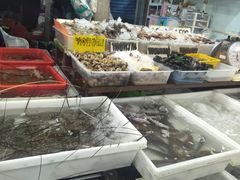 -拉威海鲜市场