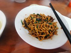 -三百碗宝应长鱼面(板仓街店)