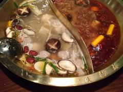 -重庆爽翻天老火锅(临平万达广场店)